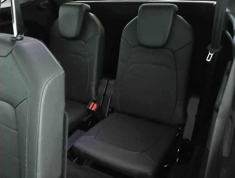 Citroën Grand C4 SpaceTourer (2021) 1.5 HDi, Automat, 7 míst, ČR - fotka 20 z 21