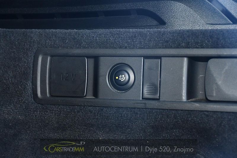 BMW X5 M50D LASER H/K HEAD-UP  - fotka 56 z 67