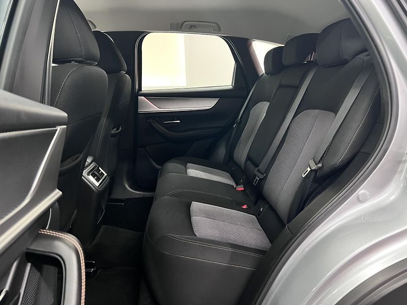 Mazda CX-60 2.5 e-Skyactiv PHEV 241 kW 4x4 - fotka 18 z 41