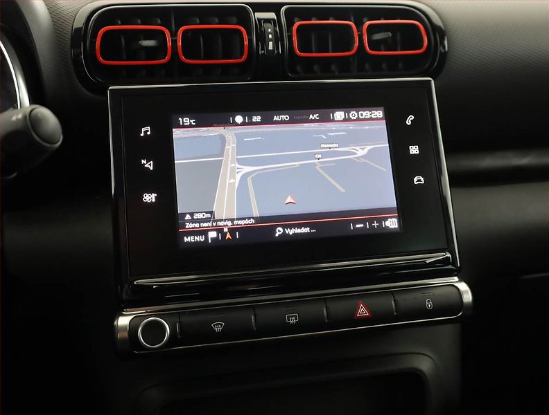 Citroën C3 Aircross (2018) 1.2 PureTech, Serv.kniha, Navi - fotka 11 z 18