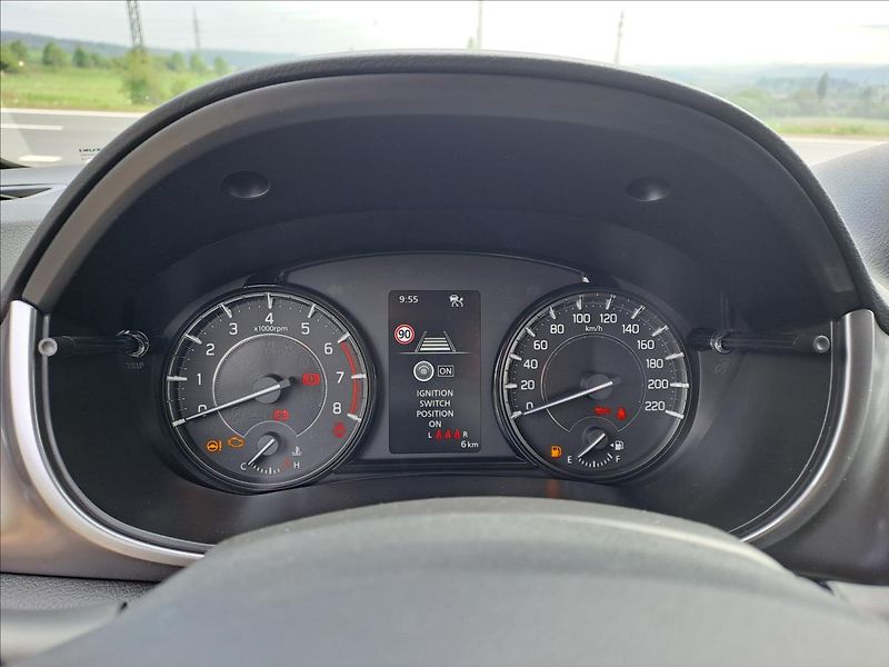 Suzuki Vitara (2026) 1,4 BoosterJet Premium - fotka 11 z 21