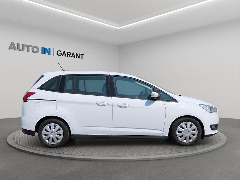 Ford Grand C-MAX (2018) 1.0 92kW, ČR, 1. Maj., Tažné, - fotka 7 z 30
