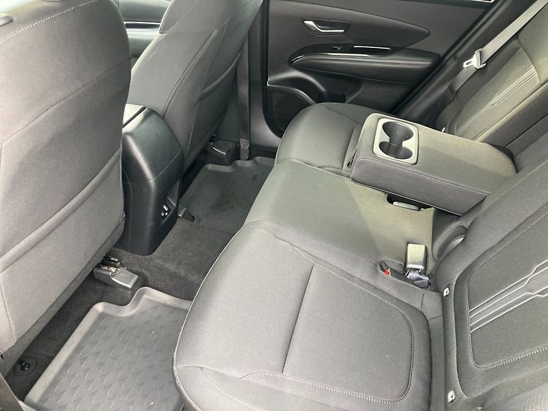 Hyundai Tucson (2021) 1.6TGDI 132kW MHEV 4WD AT NAVI - fotka 19 z 34