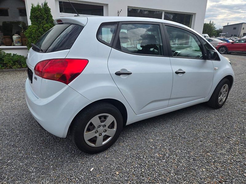 Kia Venga (2014) 1.4 i Serviska - fotka 2 z 20