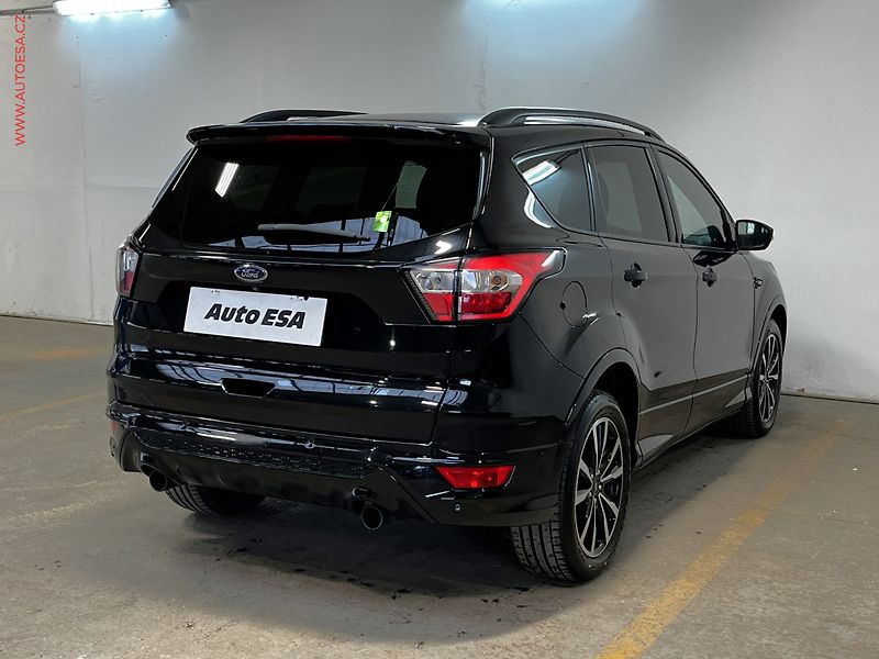 Ford Kuga (2018) 2.0 TDCi 4x4, ST-Line, AT - fotka 4 z 16