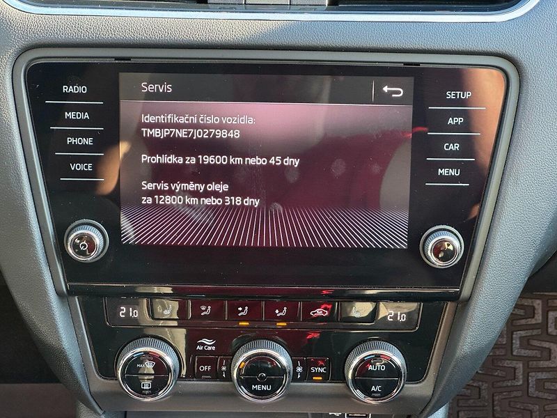 Škoda Octavia (2018) Style 1,0 TSI 85 Kw - fotka 22 z 36