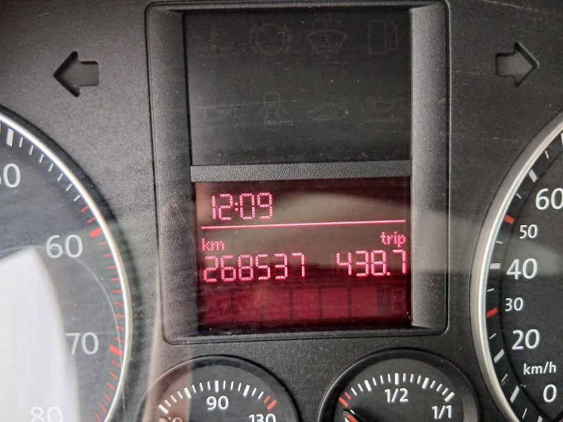 Volkswagen Golf 5, 1.4i - fotka 17 z 30