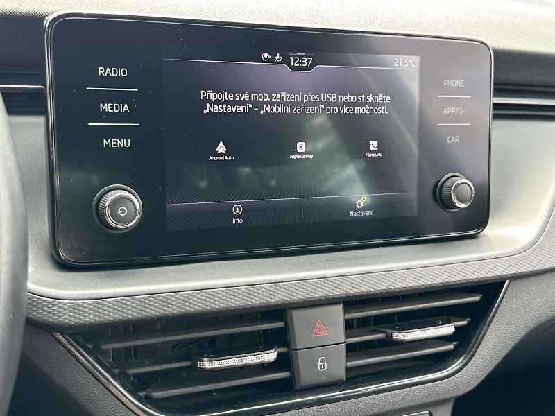 Škoda Kamiq (2022) 1.0 TSI Ambition - fotka 14 z 27