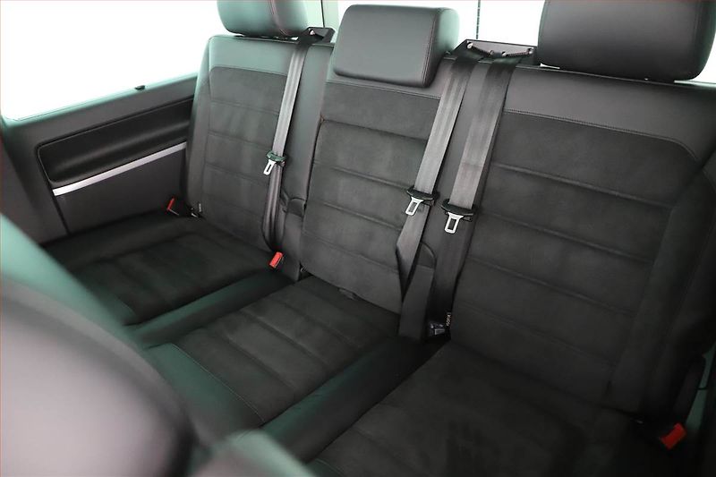 Volkswagen Multivan (2016) Highline 2.0 TDI, ČR - fotka 13 z 20
