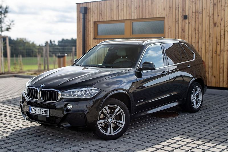 BMW X5 - fotografie inzerátu