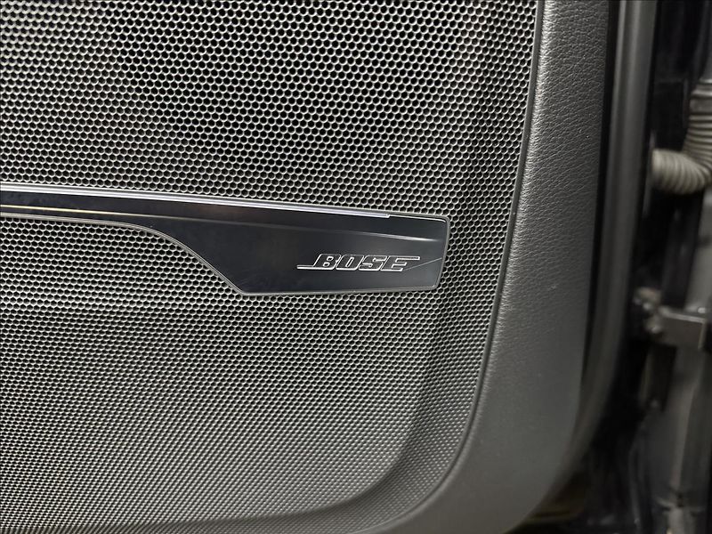 Audi SQ7 4,0 V8 MATRIX BOSE DPH 360° CZ - fotka 36 z 52