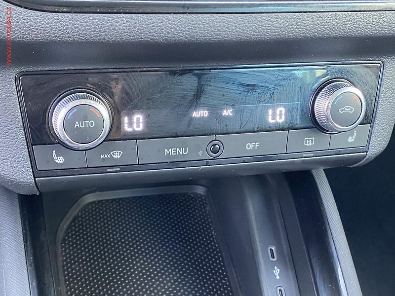 Škoda Kamiq (2020) 1.0 G-TEC, Ambition, LED - fotka 14 z 17