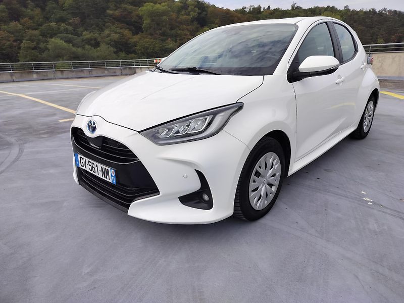 Toyota Yaris 1.5 hybrid - fotka 3 z 26