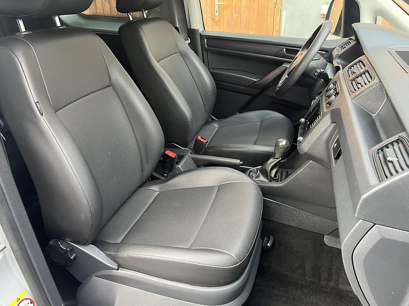 Volkswagen Caddy (2019) MAXI 2,0TDi -DPH EcoProfi - fotka 17 z 18