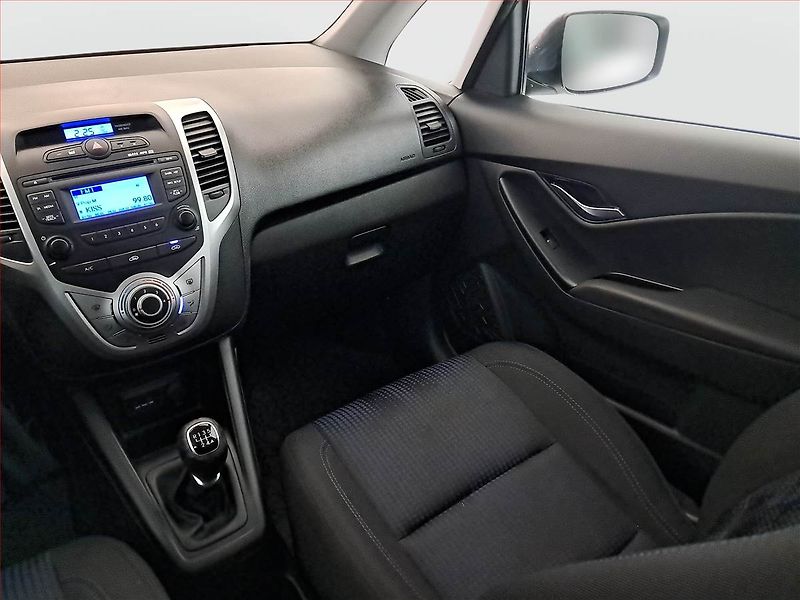 Hyundai ix20 (2011) 1.4 CVVT - fotka 8 z 16
