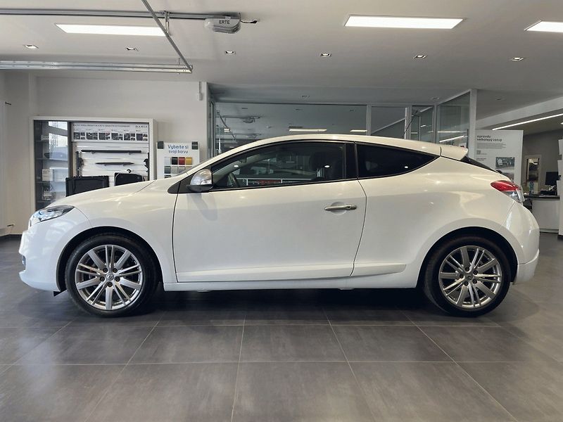Renault Mégane (2013) Coupé GT LINE 1,4TCe 130k - fotka 2 z 22