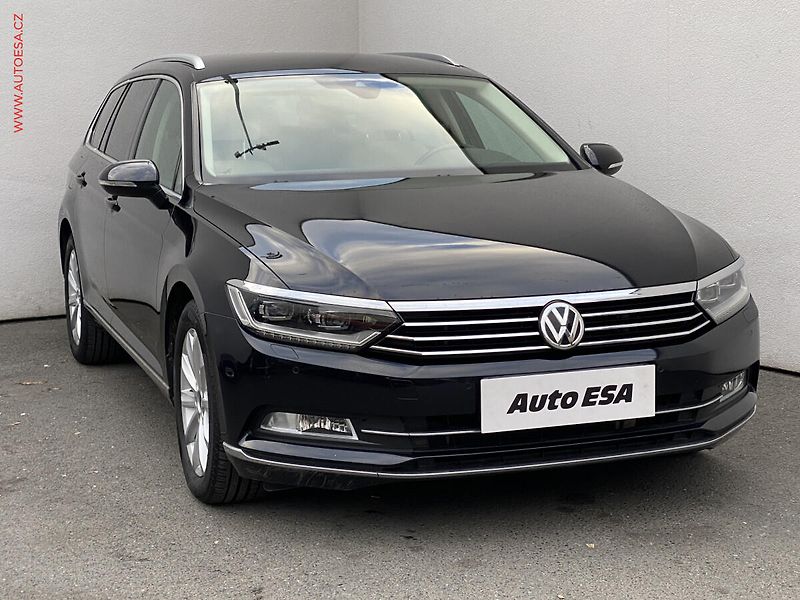 Volkswagen Passat (2015) 2.0 TDi, Highline, +ALU, LED - fotografie inzerátu