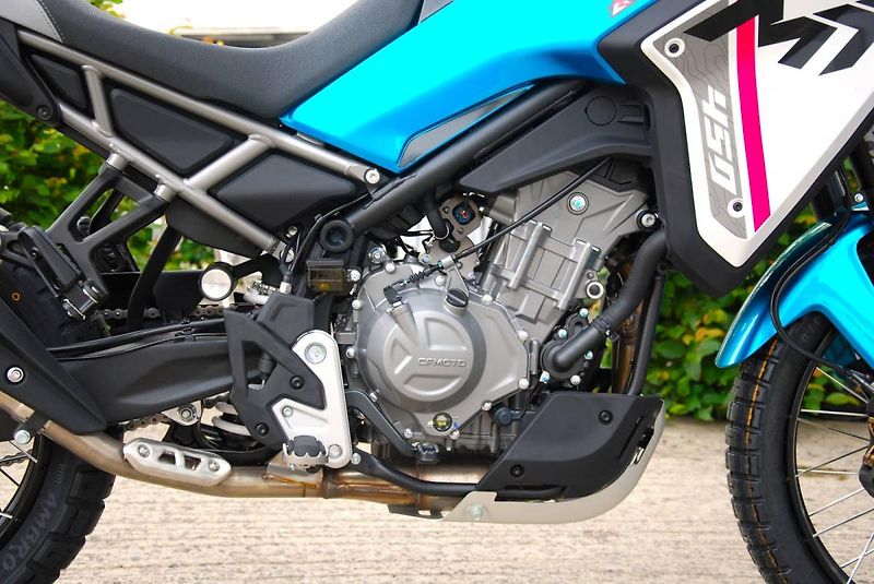 CFMOTO 450 MT-R (2026) 450MT-R BLUE - fotka 20 z 26