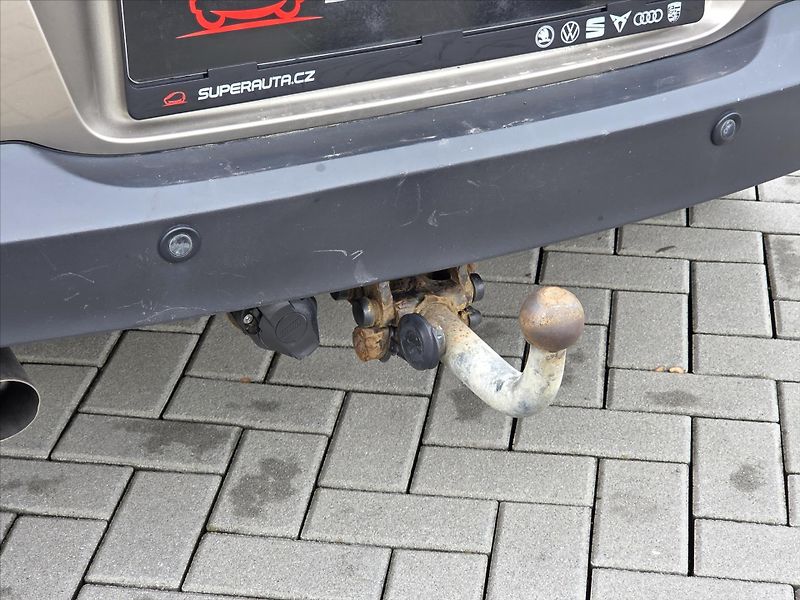 Volkswagen Tiguan 2,0 TDi DSG 4x4 Tažné z. Track - fotka 21 z 24