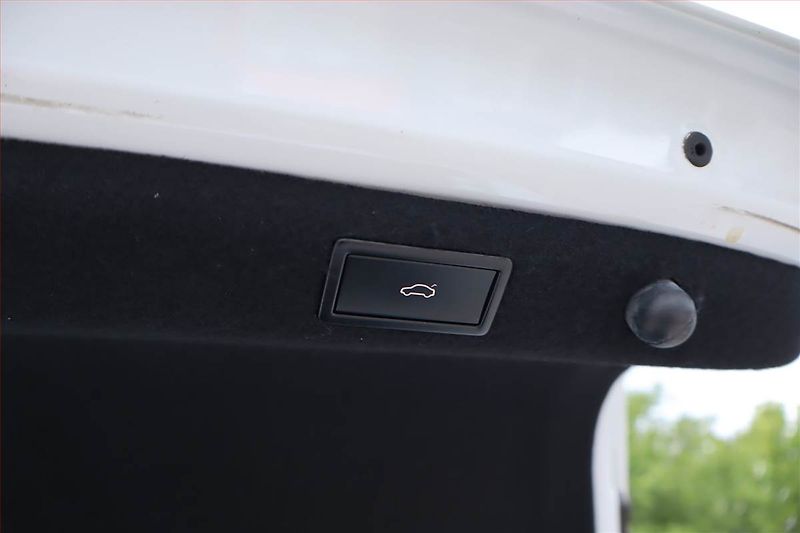 Škoda Superb (2016) Laurin&Klement 2.0 TDI - fotka 27 z 30