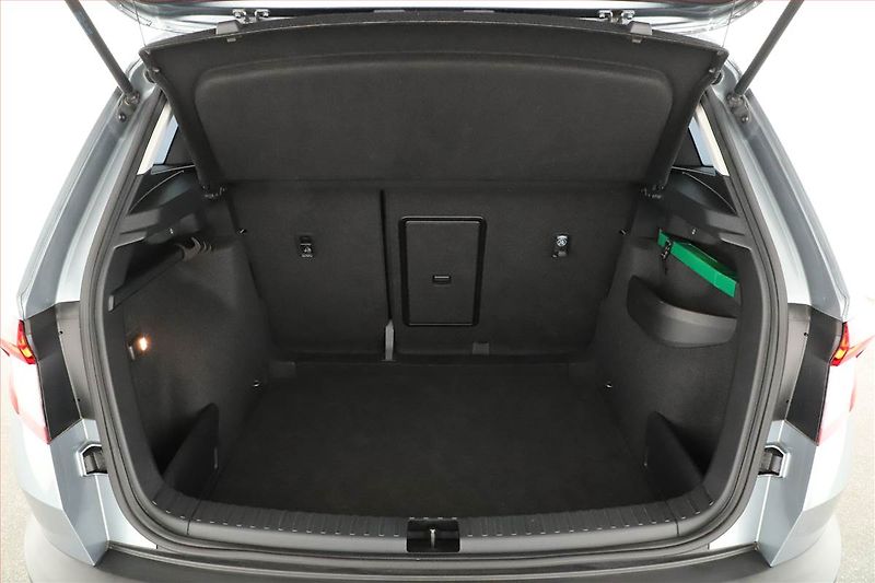 Škoda Karoq (2019) Ambition 1.0 TSI, Navi - fotka 19 z 20