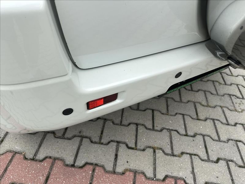 Suzuki Grand Vitara 1,6 4x4 1.majitel - fotka 18 z 22
