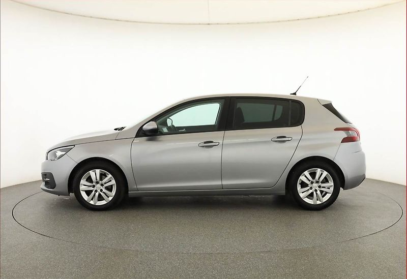Peugeot 308 (2017) 1.2 PureTech, Serv.kniha - fotka 3 z 17