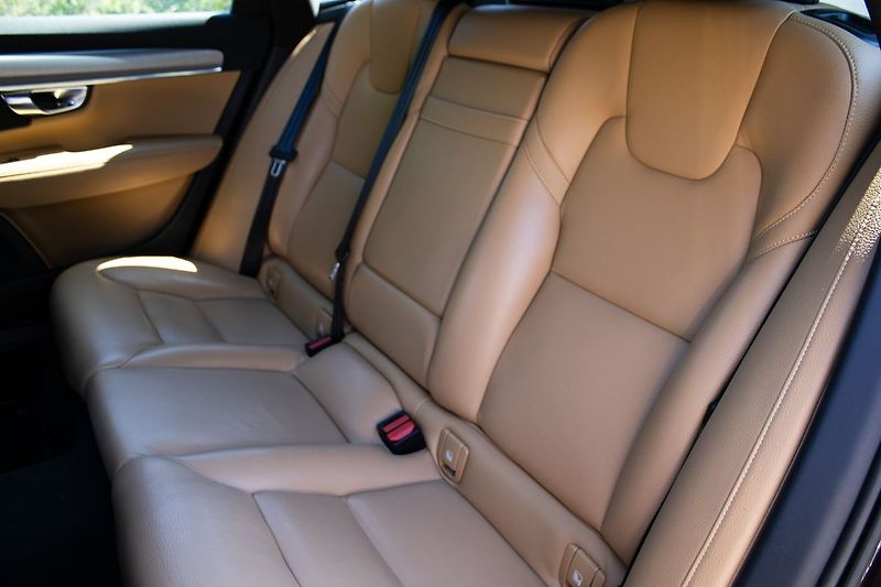 Volvo V90 - fotka 17 z 20