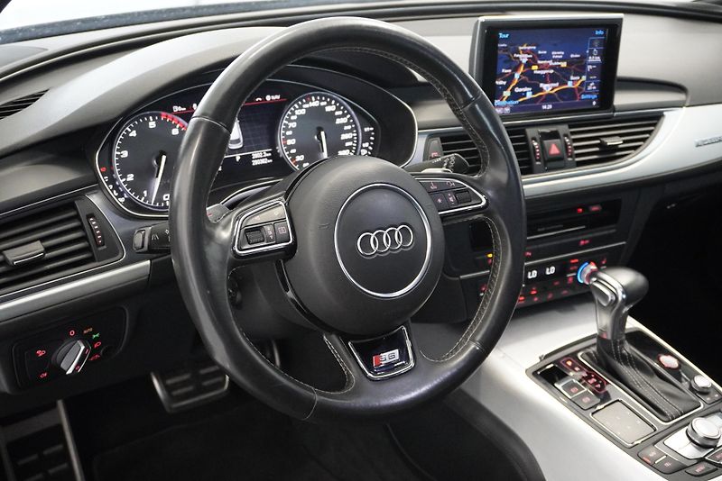 Audi S6 4.0 V8 TFSI 309kW QUATTRO TOP  - fotka 14 z 29