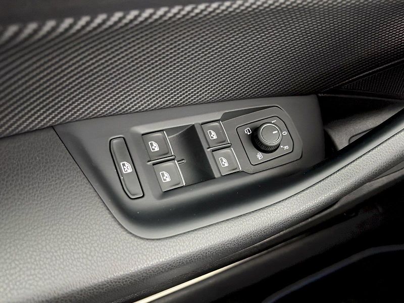 Volkswagen Arteon (2024) R 2.0 TSI 235kW 4Motion DSG - fotka 30 z 35