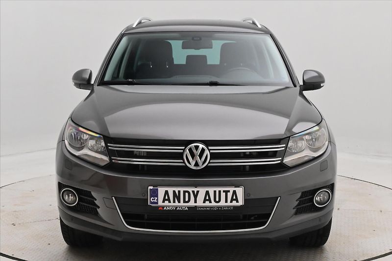 Volkswagen Tiguan 2,0 TDI 103kW 4x4 Manuál Záruk - fotka 2 z 31