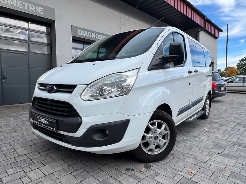 Ford Tourneo Custom (2013) 2.2 TDCi Trend, 8míst - fotka 1 z 30