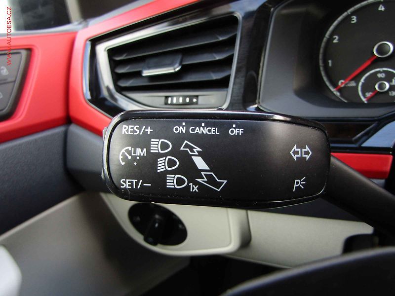 Volkswagen Polo (2019) 1.0 TSi, Beats, DSG - fotka 13 z 21