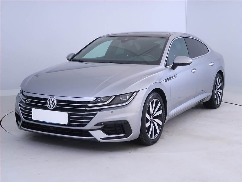 Volkswagen Arteon (2018) R-line 2.0 TSI - fotka 2 z 18