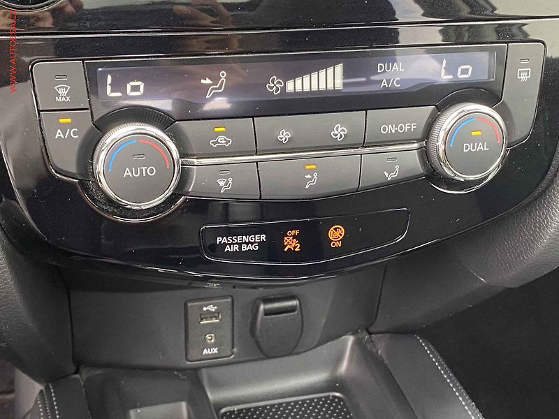 Nissan X-Trail (2020) 1.3 DiG-T, N-Connecta, AT - fotka 16 z 20