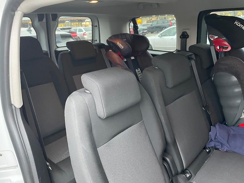 Toyota ProAce 2.0-BUSINESS-9MÍST-ZÁRUKA - fotka 13 z 13