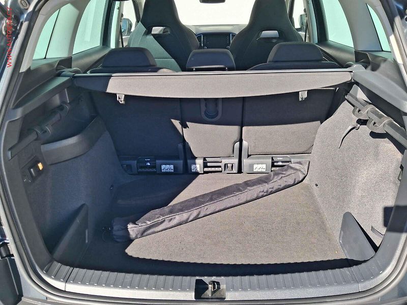 Škoda Karoq (2019) 1.5 TSi, Style, TZ, navi, LED - fotka 7 z 17