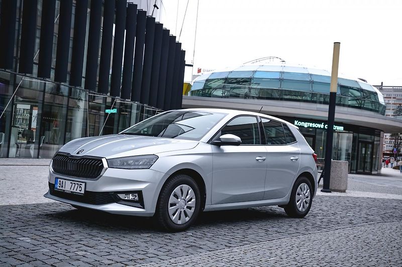 Škoda Fabia (2022) 4 Ambition 7ST Aut DSG 1MAJ ČR - fotka 31 z 36