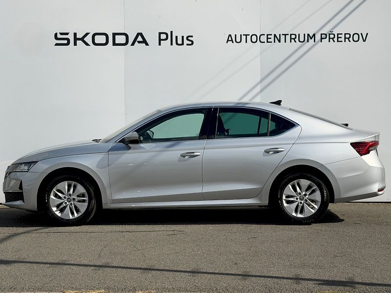 Škoda Octavia (2025) 1.5 TSI 110kW DSG Top Selectio - fotka 3 z 35