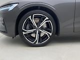 Volvo S60 B5 AWD DARK ULTIMATE REZERVACE - náhled 35