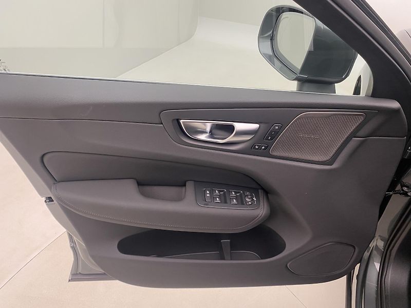 Volvo XC60 (2026) T6 AWD AUT BRIGHT PLUS - fotka 7 z 56
