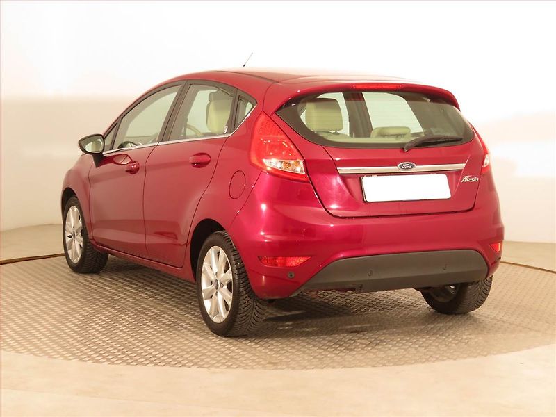 Ford Fiesta (2010) 1.4, Automat, Tempomat - fotka 4 z 16
