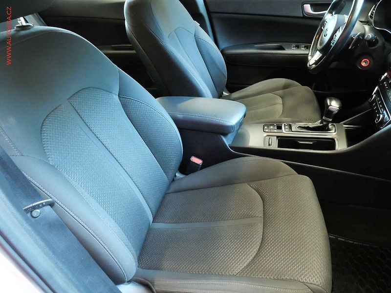 Kia Optima (2017) 1.7CRDi, 2.maj,ČR, AT, STK7 - fotka 11 z 24