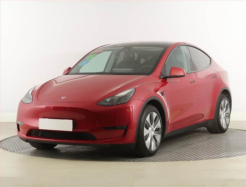 Tesla Model Y (2022) Long Range AWD 79kWh, SoH 89% - fotka 2 z 33