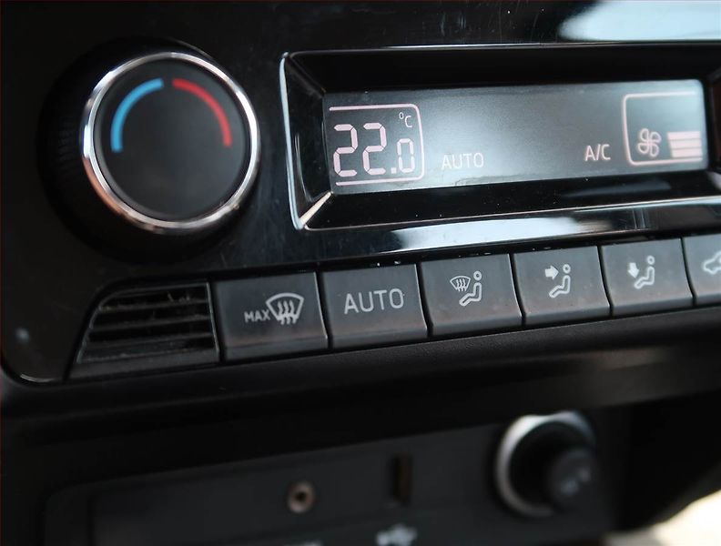Škoda Fabia (2016) Style 1.2 TSI, Park. senzory - fotka 18 z 19