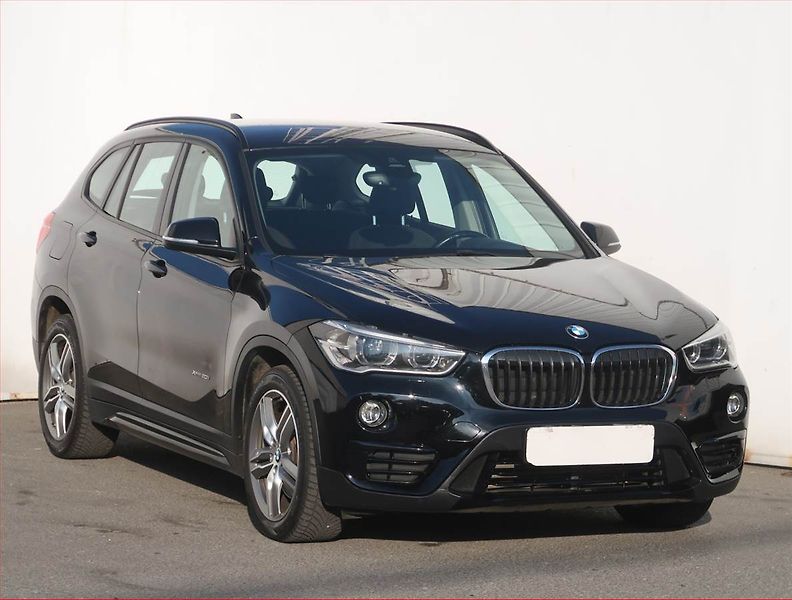 BMW X1 (2015) xDrive20i, 4X4, Automat - fotografie inzerátu