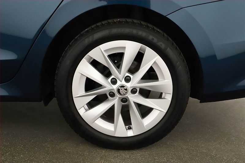 Škoda Octavia (2022) Style 2.0 TDI, ČR,1.maj - fotka 20 z 20