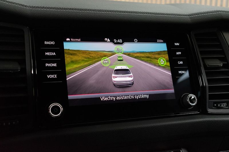 Škoda Kodiaq 1.5 TSI SPORTLINE*DPH*ČR 1.MAJ - fotka 32 z 45