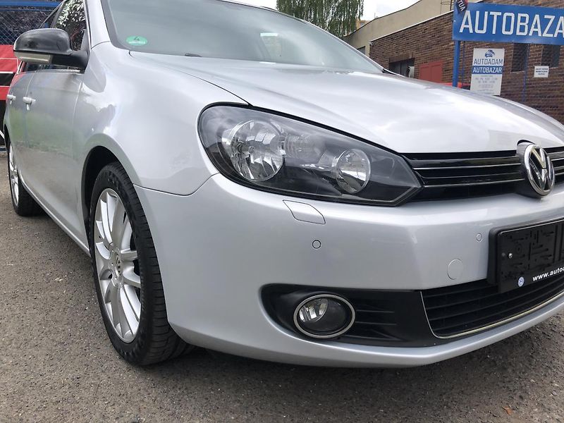 Volkswagen Golf Variant (2011) 2,0TDi STYLE nez. rezervace - fotka 8 z 68