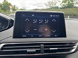 Peugeot 3008 1,2 PT AT 1.ČR PLNÝ SERVIS - náhled 22